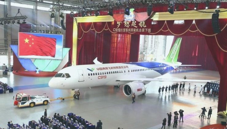 Çin birinci yerli yolcu uçağı “C919” için üretim lisansı aldı… Birinci teslimatlar Aralıkta